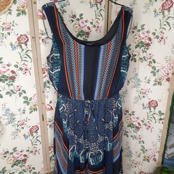 BeBop Dresses & Skirts - BeBop sleeveless handkerchief dress